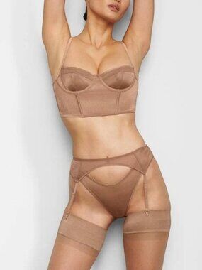 SKIMS Glissenette Garter Belt Sienna Size M NWOT Adjustable